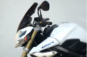 Szyba motocyklowa SUZUKI GSR 750 STANDARD