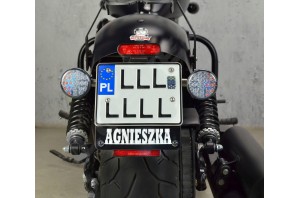 Personalizacja motocykla pod tablicą rejestracyjną