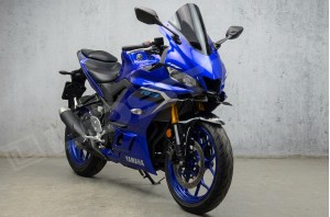 Szyba motocyklowa YAMAHA R3 RACING